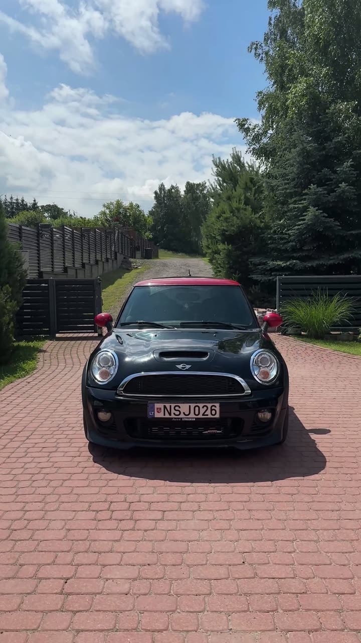 MINI JCW poliravimas ir plastikų atnaujinimas